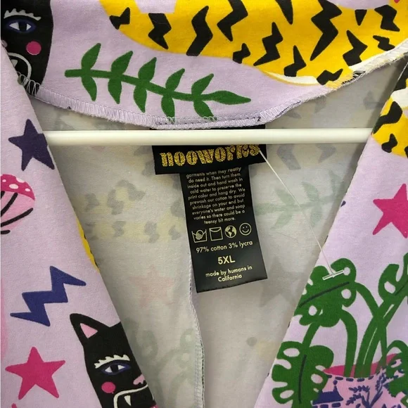 Nooworks 5X CUTE AS HECK Multicolor Graphic Print Dress! - Picture 3 of 4